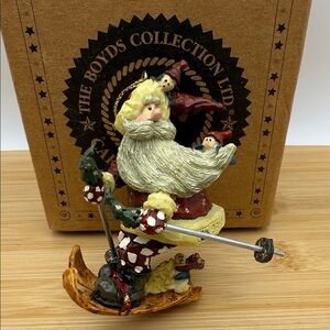 Boyds Bears Carvers Choice Santa In The Nick of Time Skiing Ornament #370200